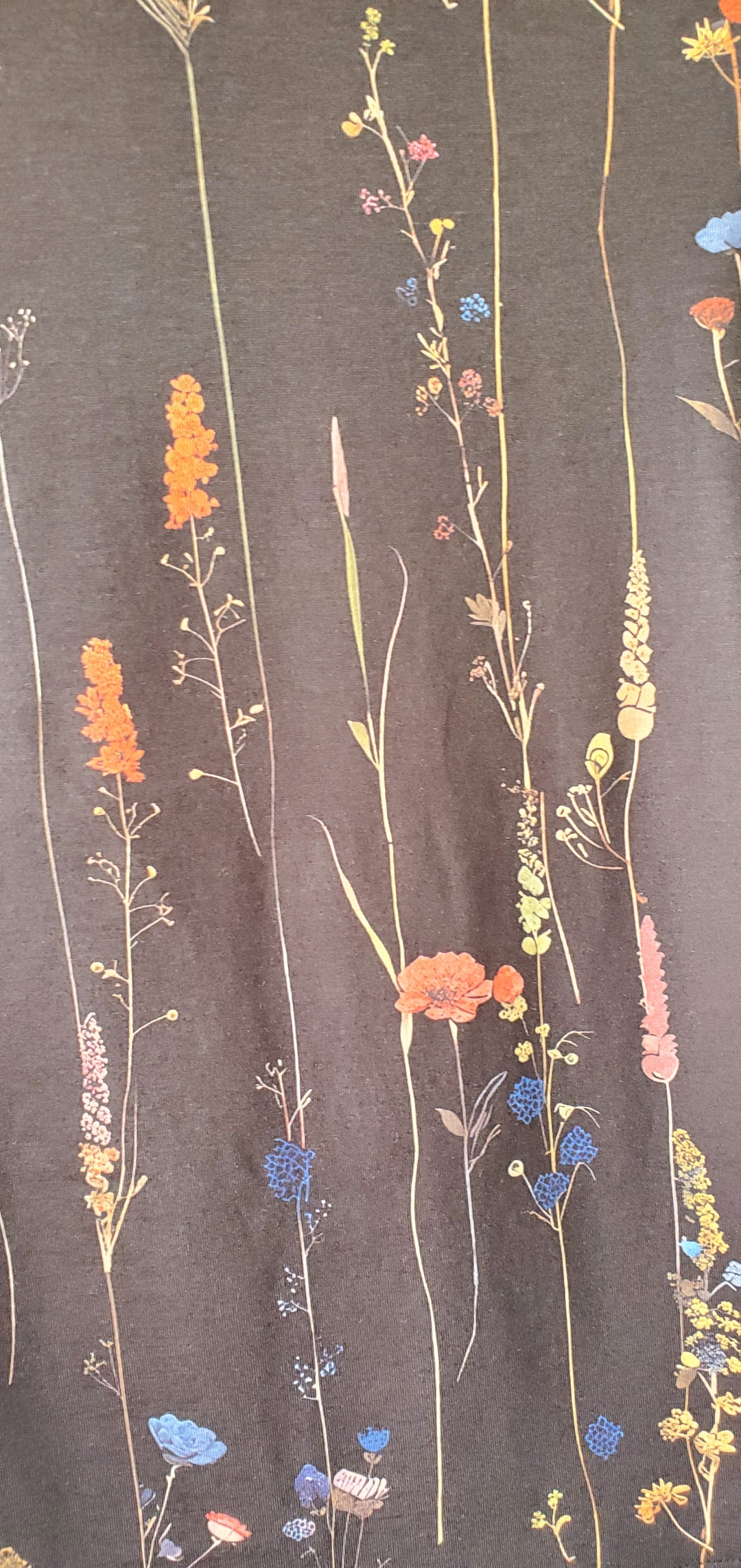 Floral Printed Mock Neck Tee 230