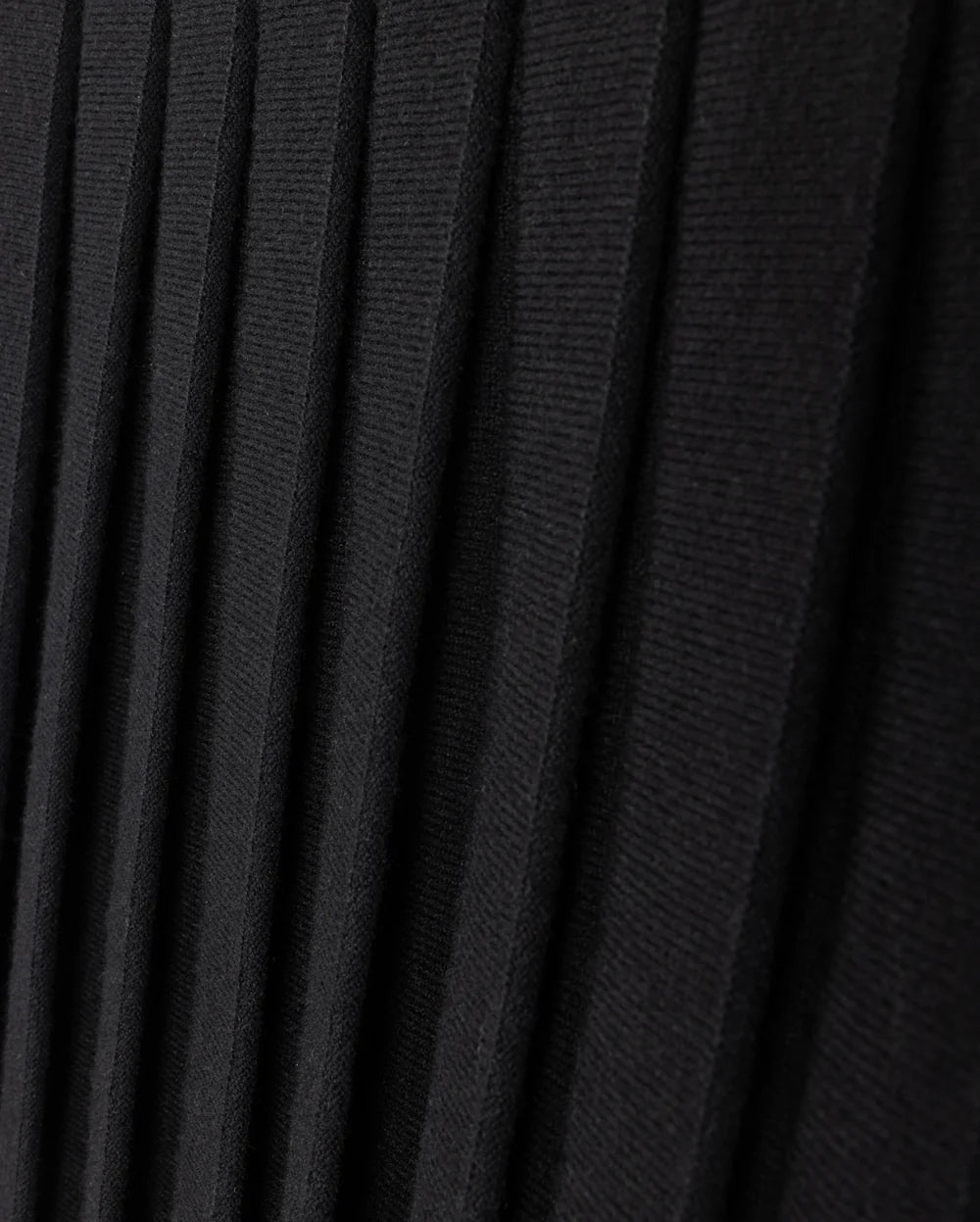 Detail Knit Pleated Skirt