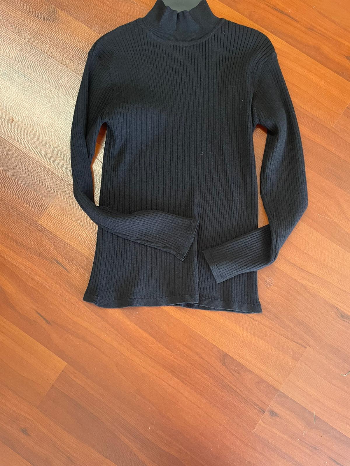 Mock Neck Ribbed Sweater 990