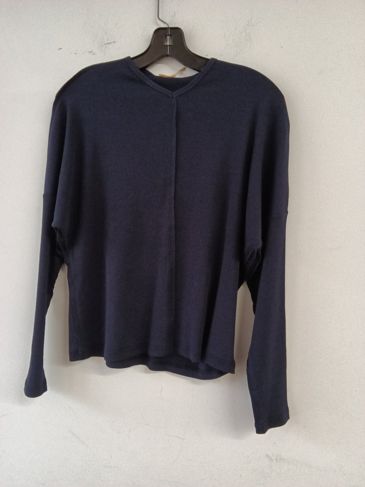 Ribbed V Neck Tee by Positive 2092