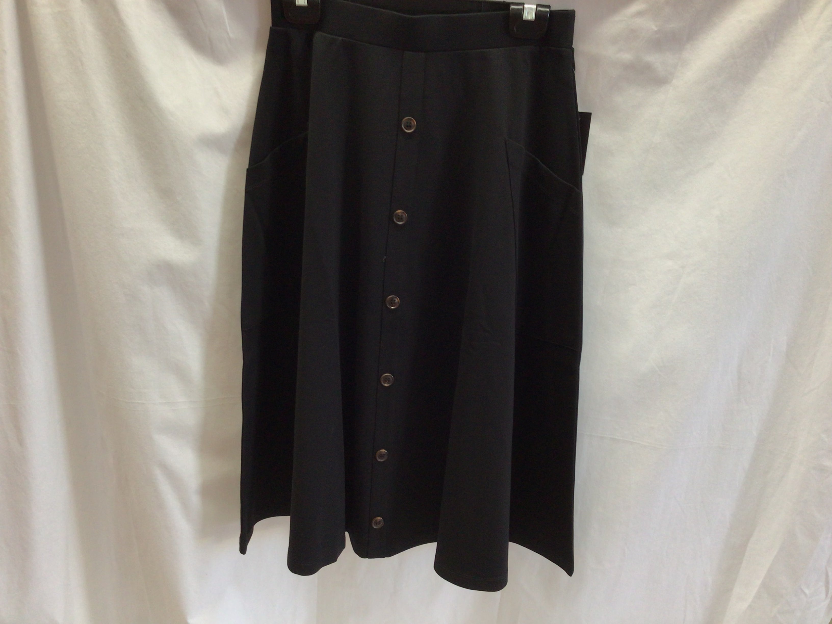 29" Pocket Button Skirt