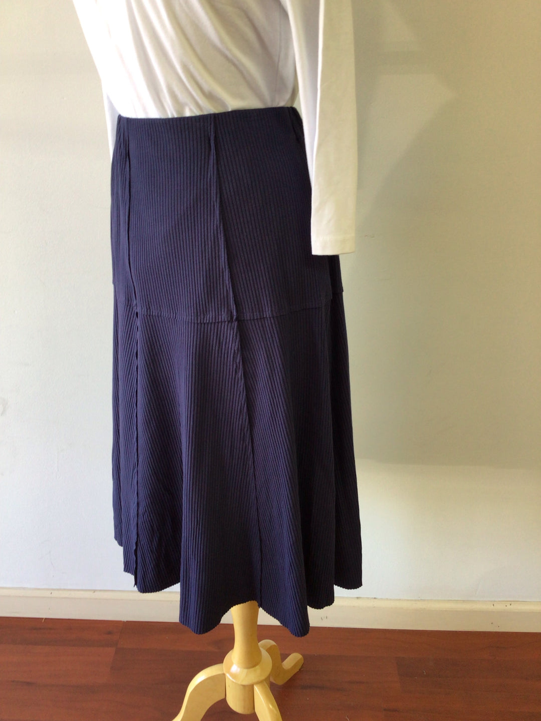 Ribbed Navy Yolk Skirt 869