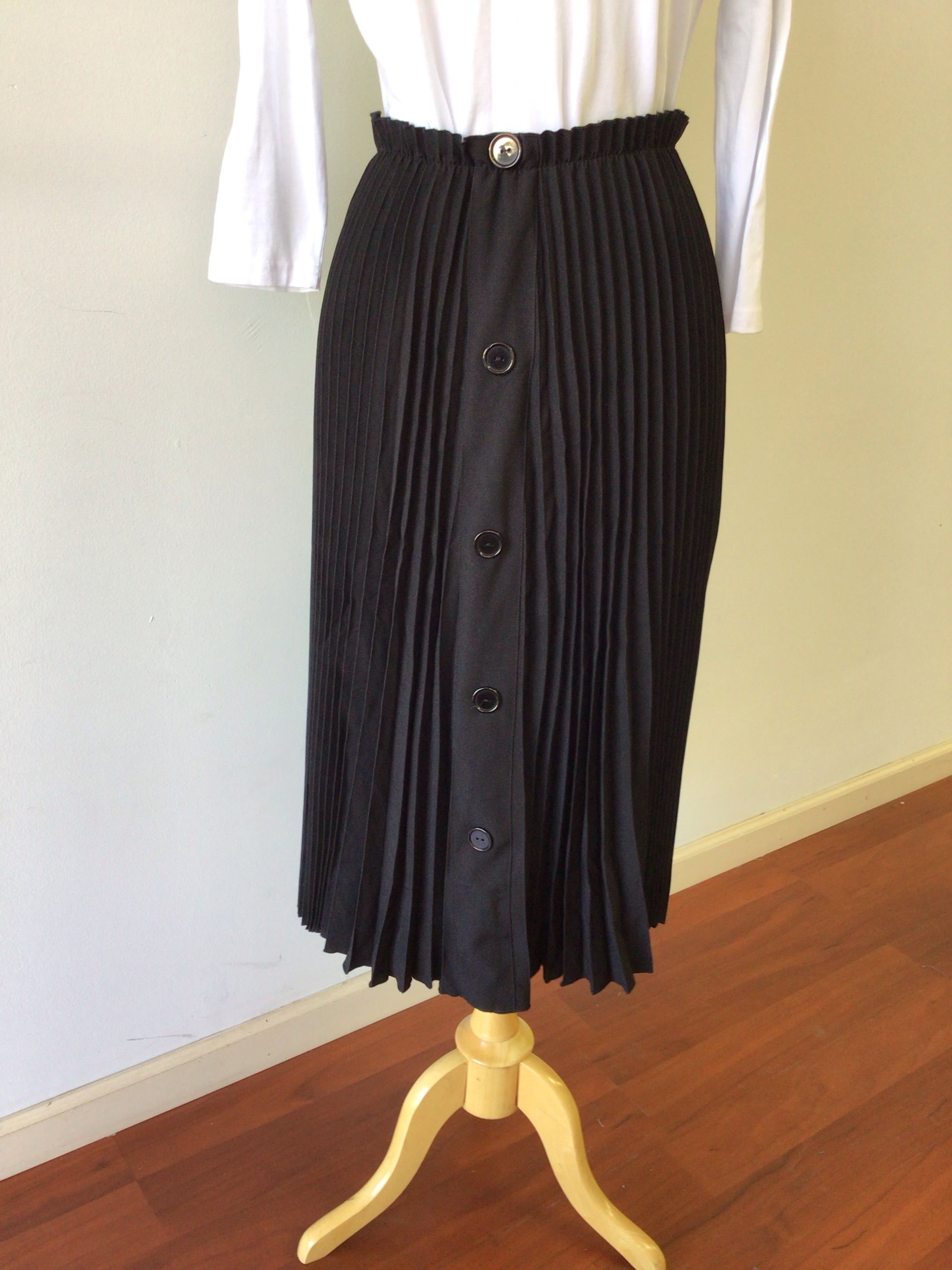 Accordion Pleated Button Skirt 871