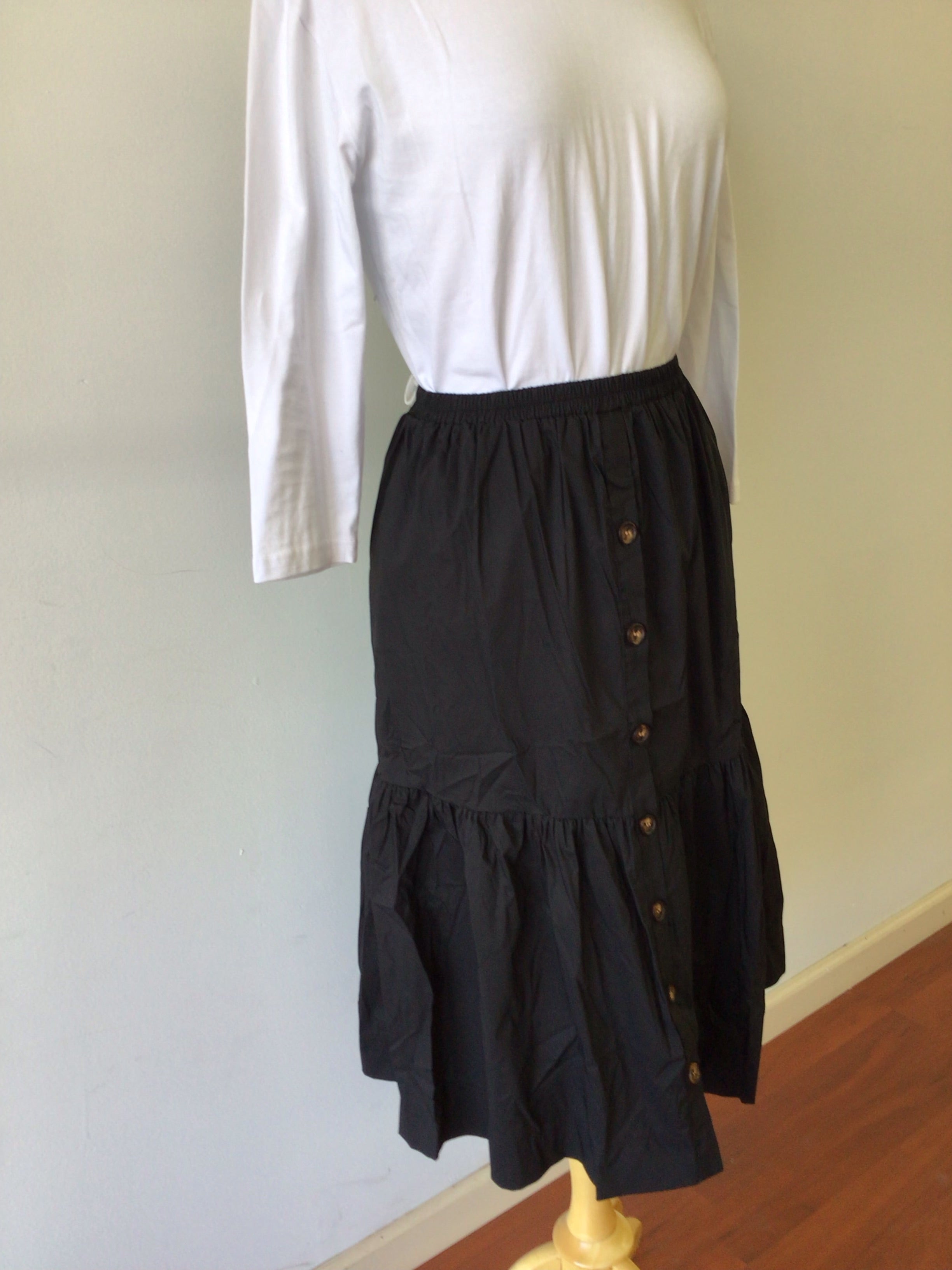 Button Tiered Skirt 872