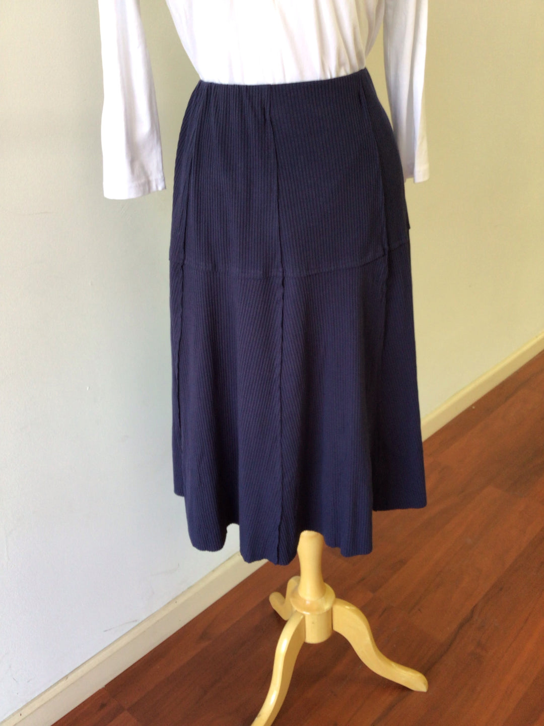 Ribbed Navy Yolk Skirt 869